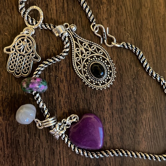 Necklace - thick chain with several pendants - Picture 3 of 3